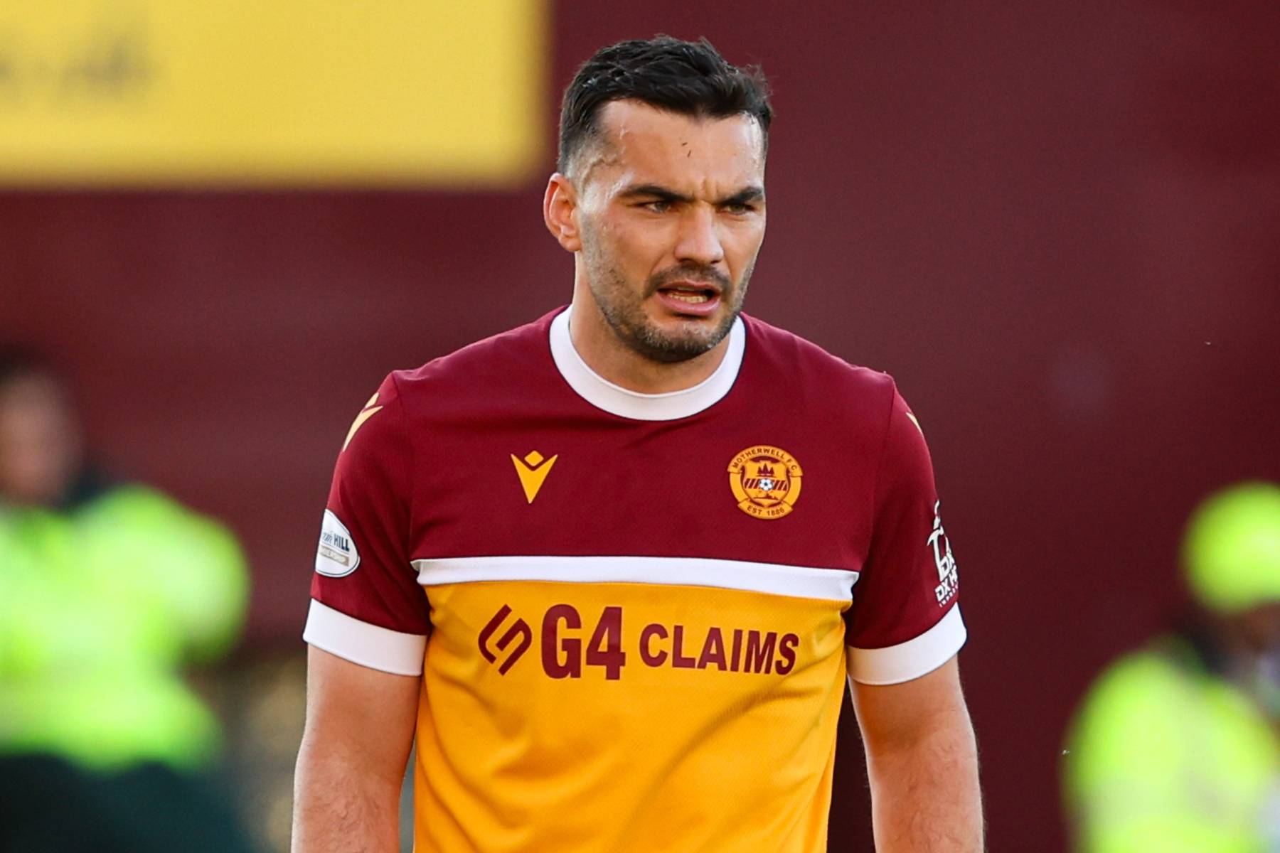 Tony Watt makes Championship move to play for ex-Celtic teammate