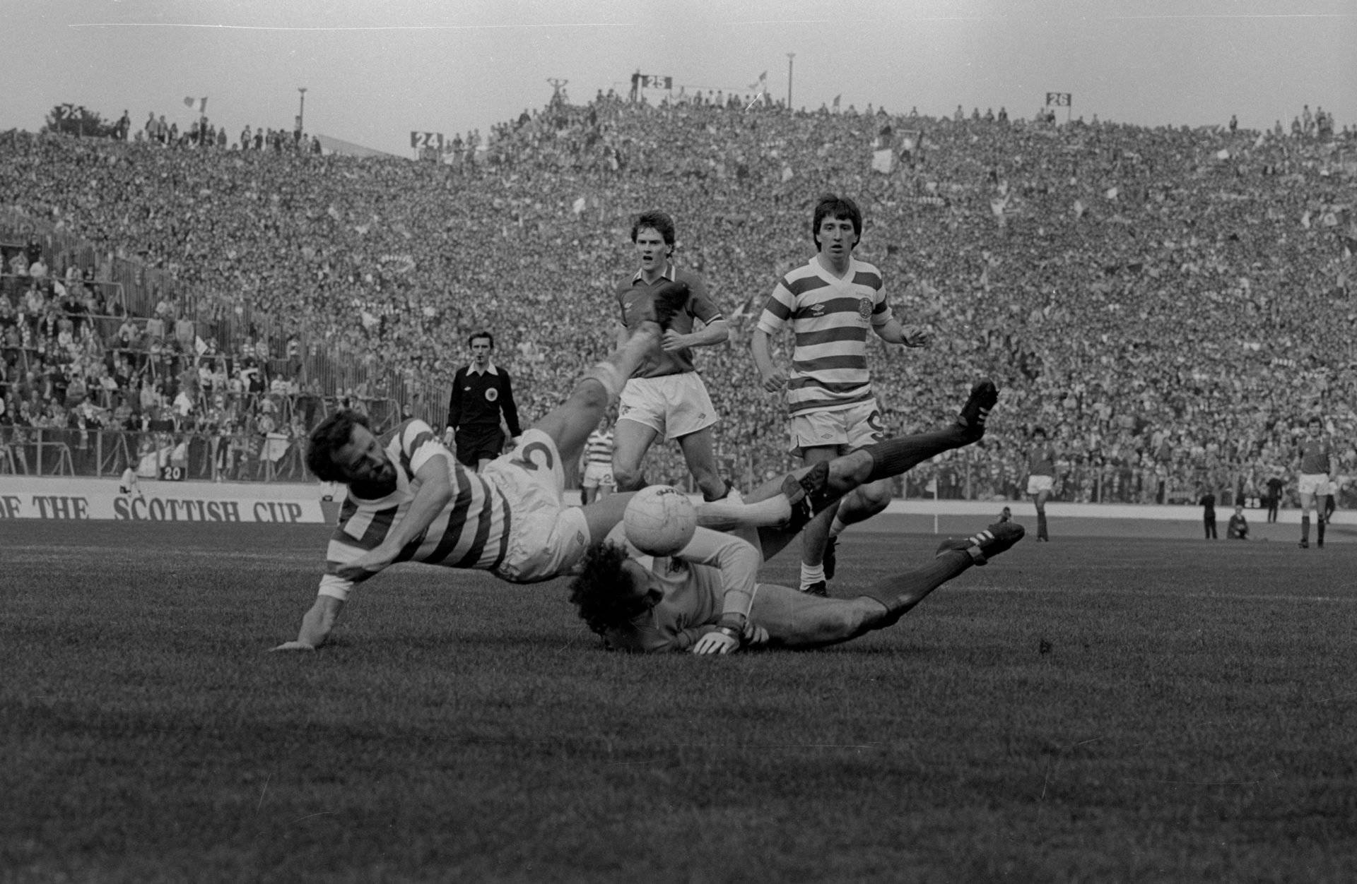 Stirling Albion fans will be the first to do this since Celtic and Rangers supporters in 1981
