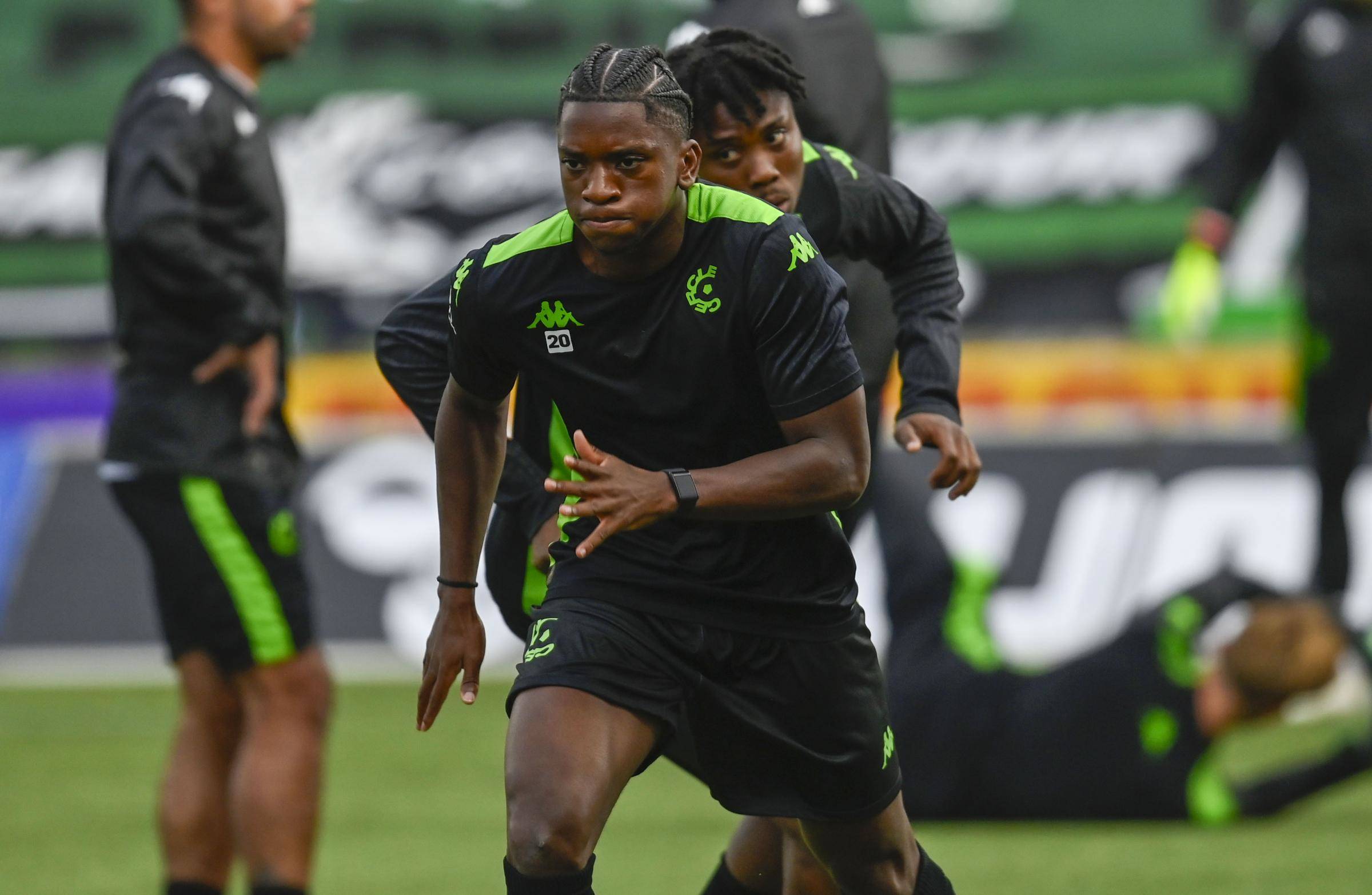 Celtic ‘fighting’ to sign Portuguese left-back who is ‘expected’ to leave his club