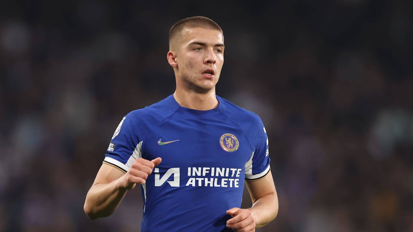 Celtic must sign superb Chelsea defender available right now