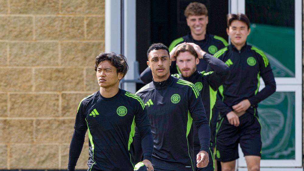 Training Gallery: Celtic v Newcastle United