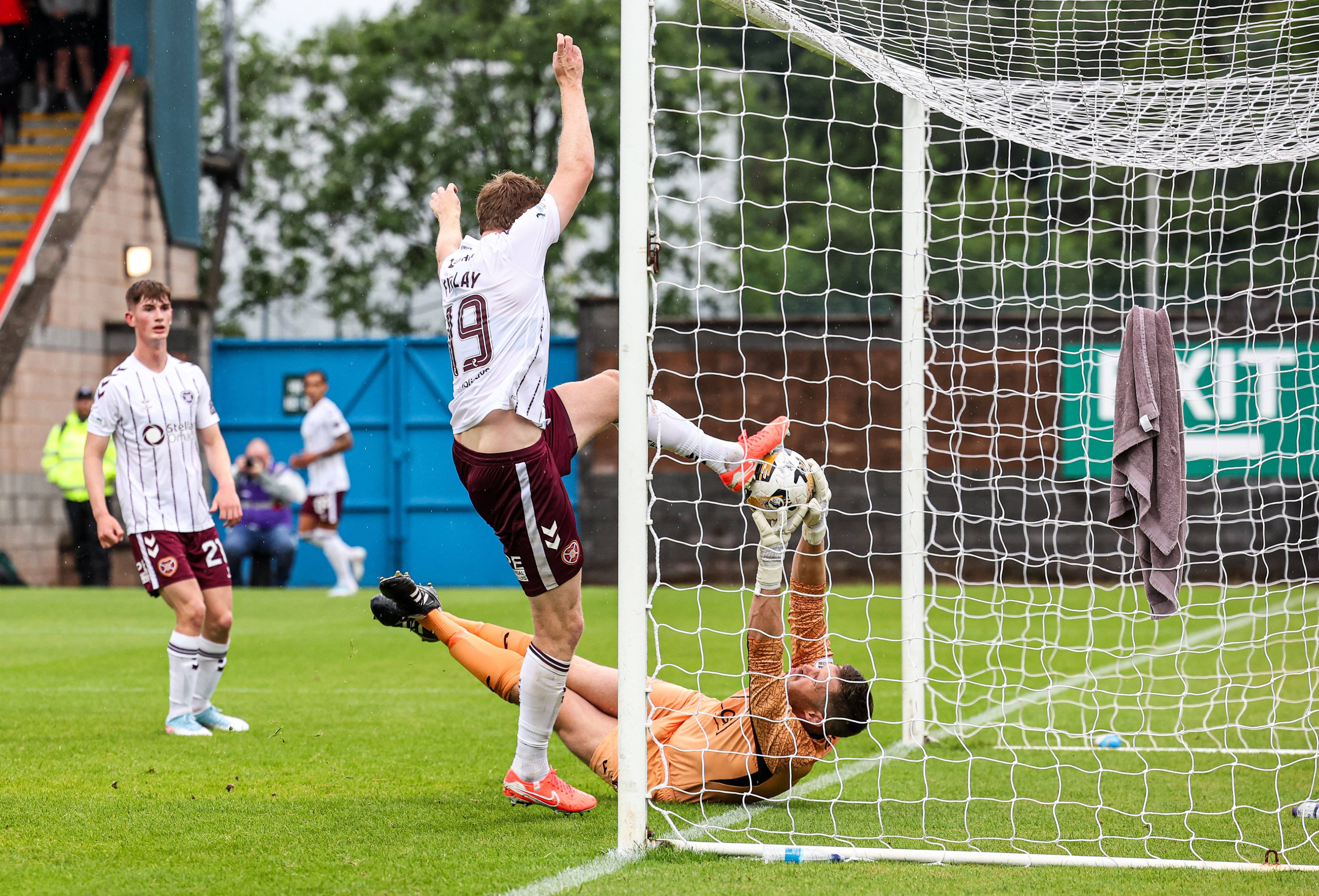 Hearts dominant again, one top-flight club in big trouble, free-scorers hit eight goals &ndash; Premier Sports Cup