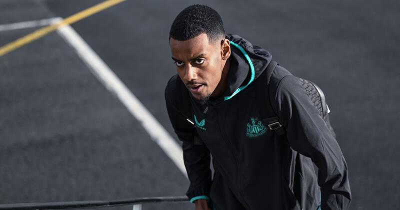 Alexander Isak to board flight this week with stance over Liverpool transfer made clear