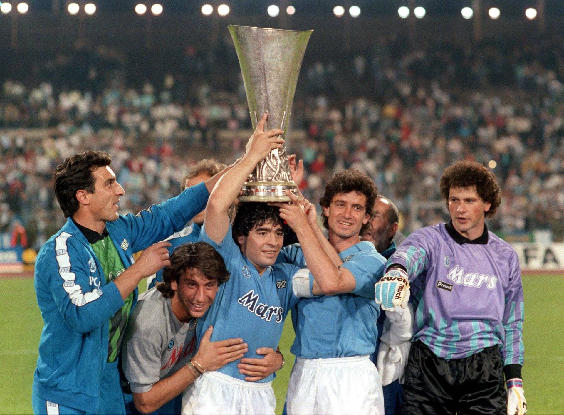 ‘Like Diego Maradona’ &ndash; Chris Sutton compares Parkhead hero’s vital Celtic role to Napoli icon