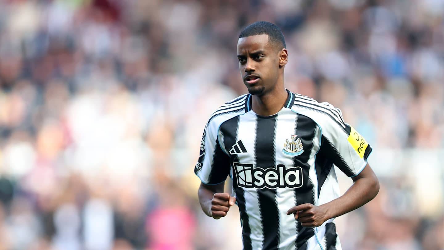 ‘Replacement’ &ndash; Alexander Isak exit would be bad news for Celtic