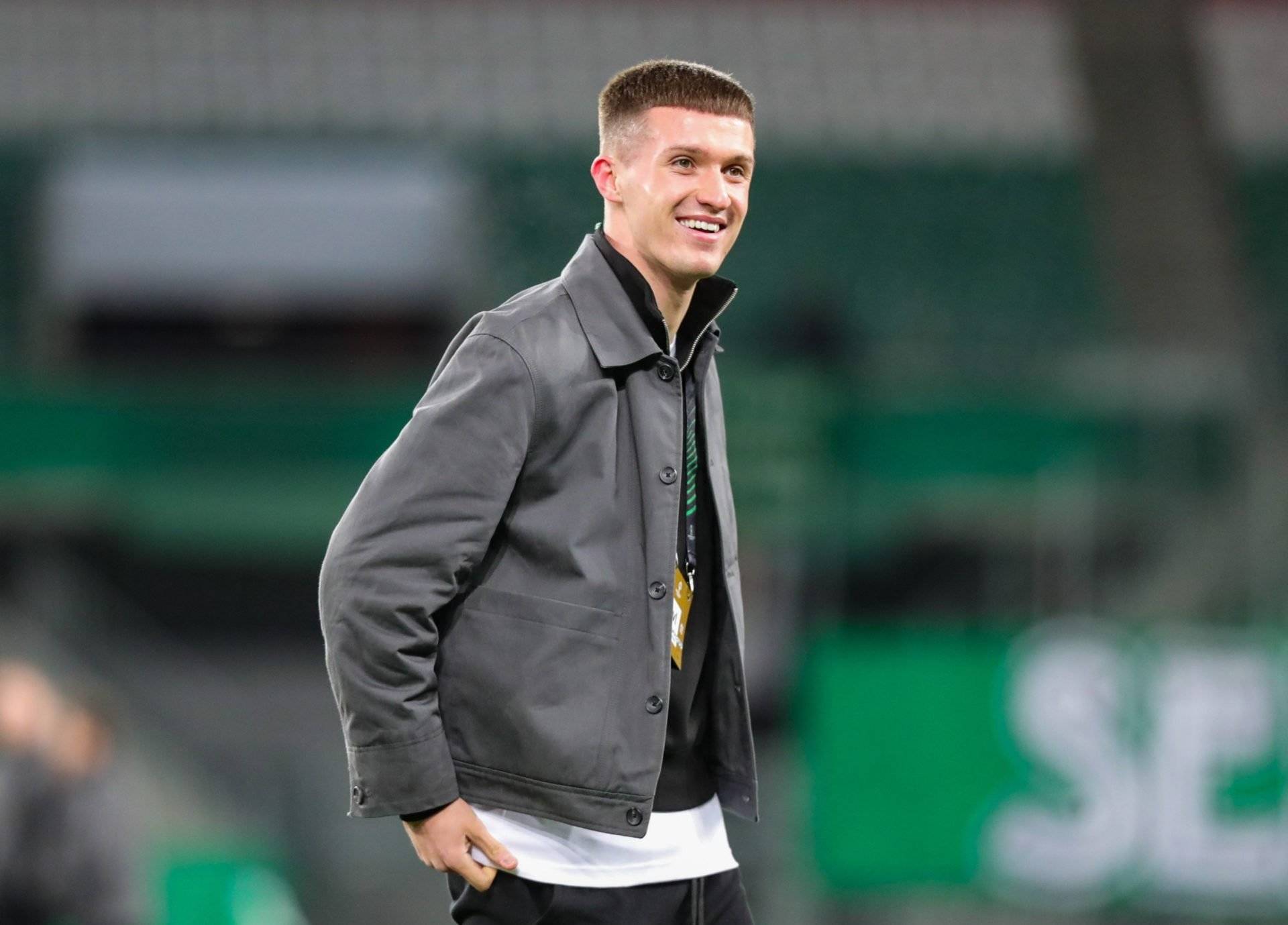 ‘Mad’ &ndash; Bolton fans make their feelings clear as fresh rumours emerge about Celtic’s Johnny Kenny