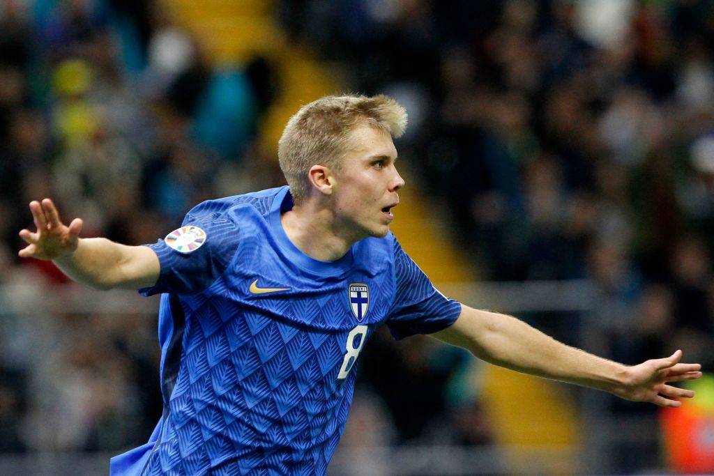 Rangers ‘agree fee’, Celtic ‘weigh up’ surprise move, Hibs landed Triantis blow &ndash; Scottish transfer news