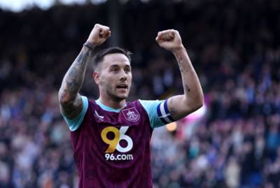 Midfielder confirms exit from Premier League side amid Celtic and West Ham transfer links