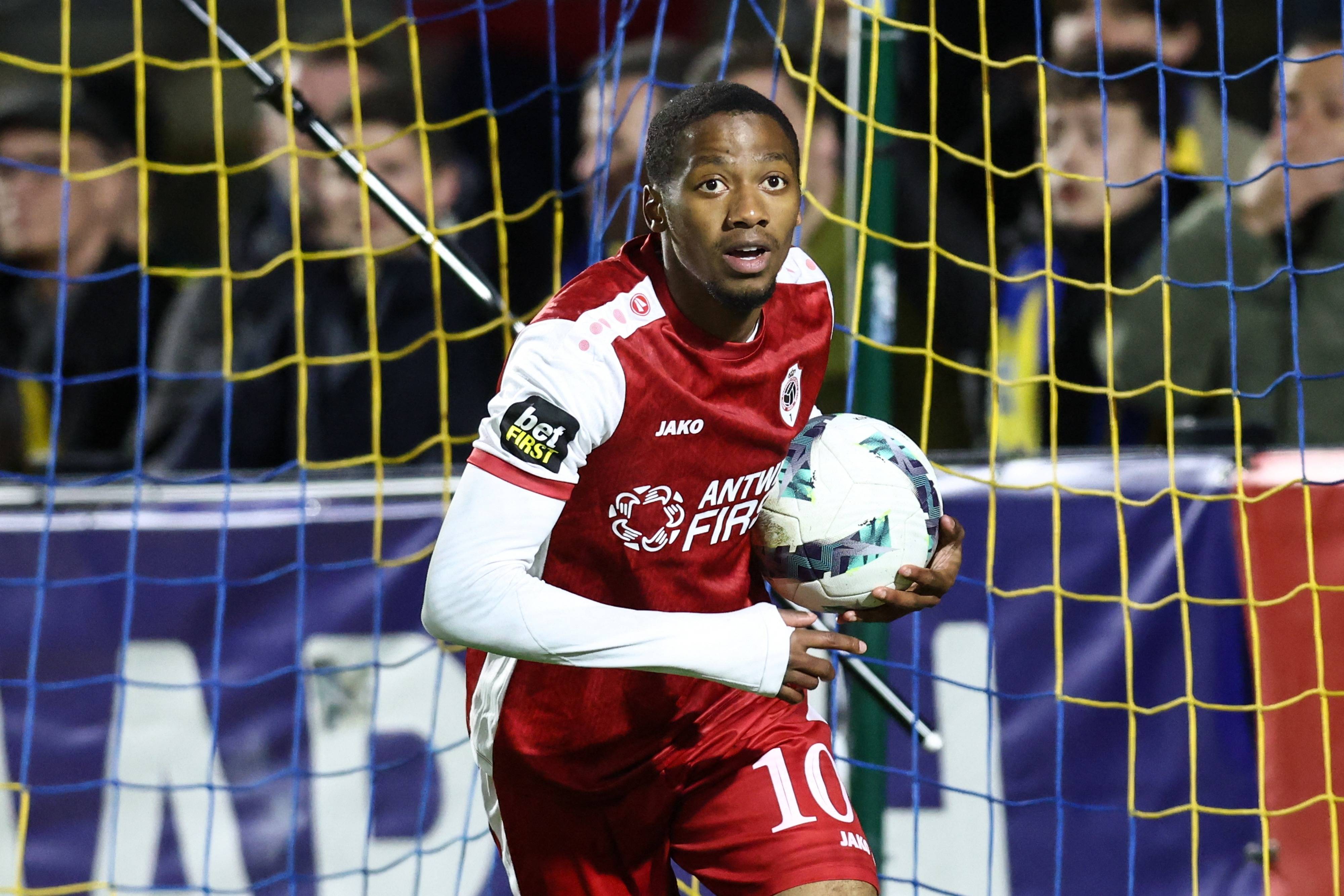 Celtic target in ‘advanced talks’ with mystery Ligue 1 club, Rangers star seals transfer exit with specific clause
