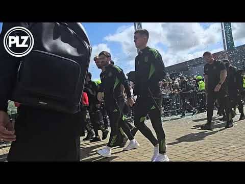 ?? I WATCH I Paul McStay and the Celtic squad arrive at the stadium