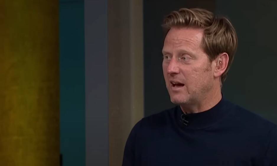 ‘At least’ – Michael Stewart hilariously tells Rangers how many players they need just to compete in the SPFL, not with Celtic
