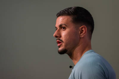 Transfer chief sends Celtic a firm transfer message over star as deal plug could be pulled