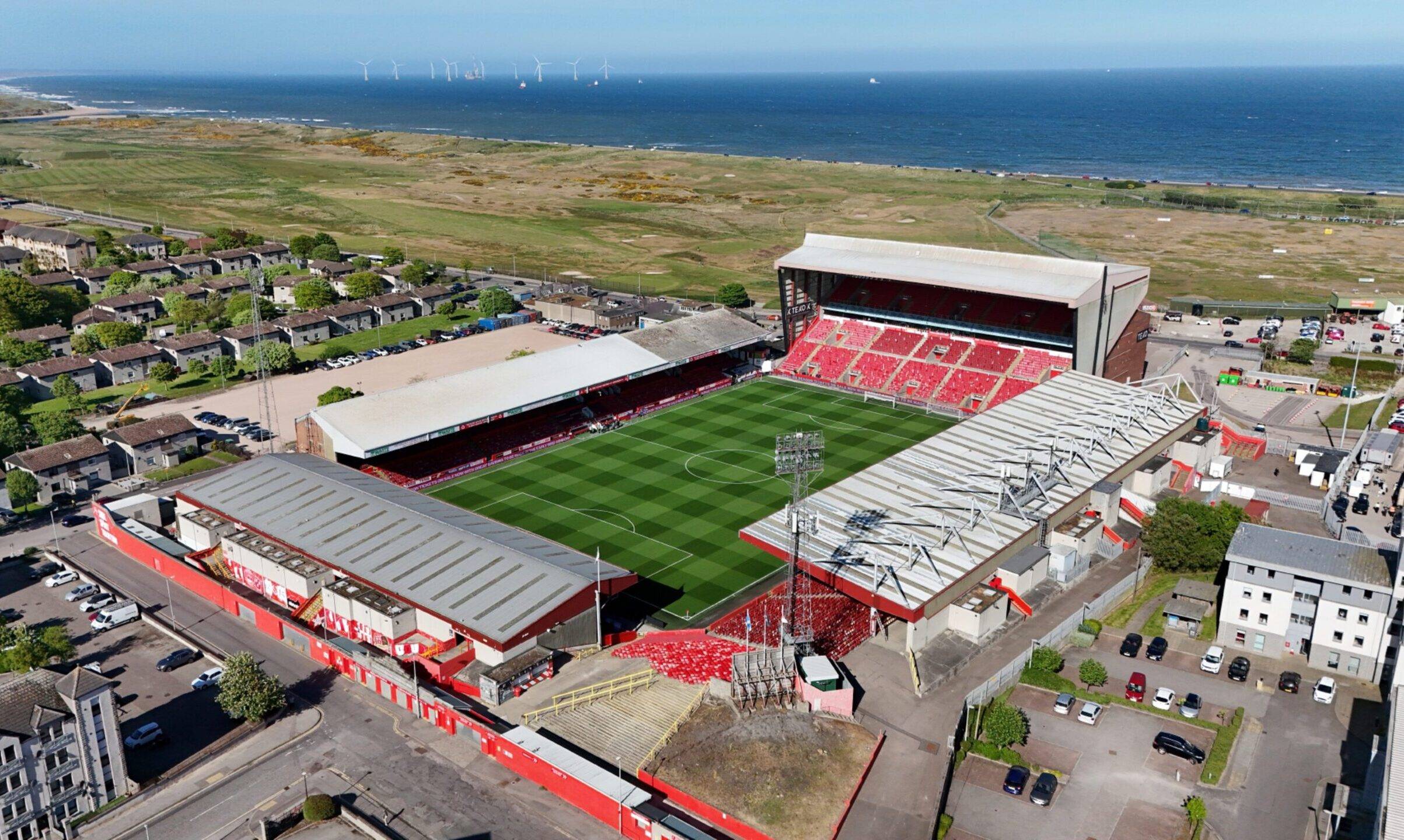 Aberdeen issue warning to fans after being hit by SPFL sanction for illegal pyrotechnic use against Celtic at Pittodrie