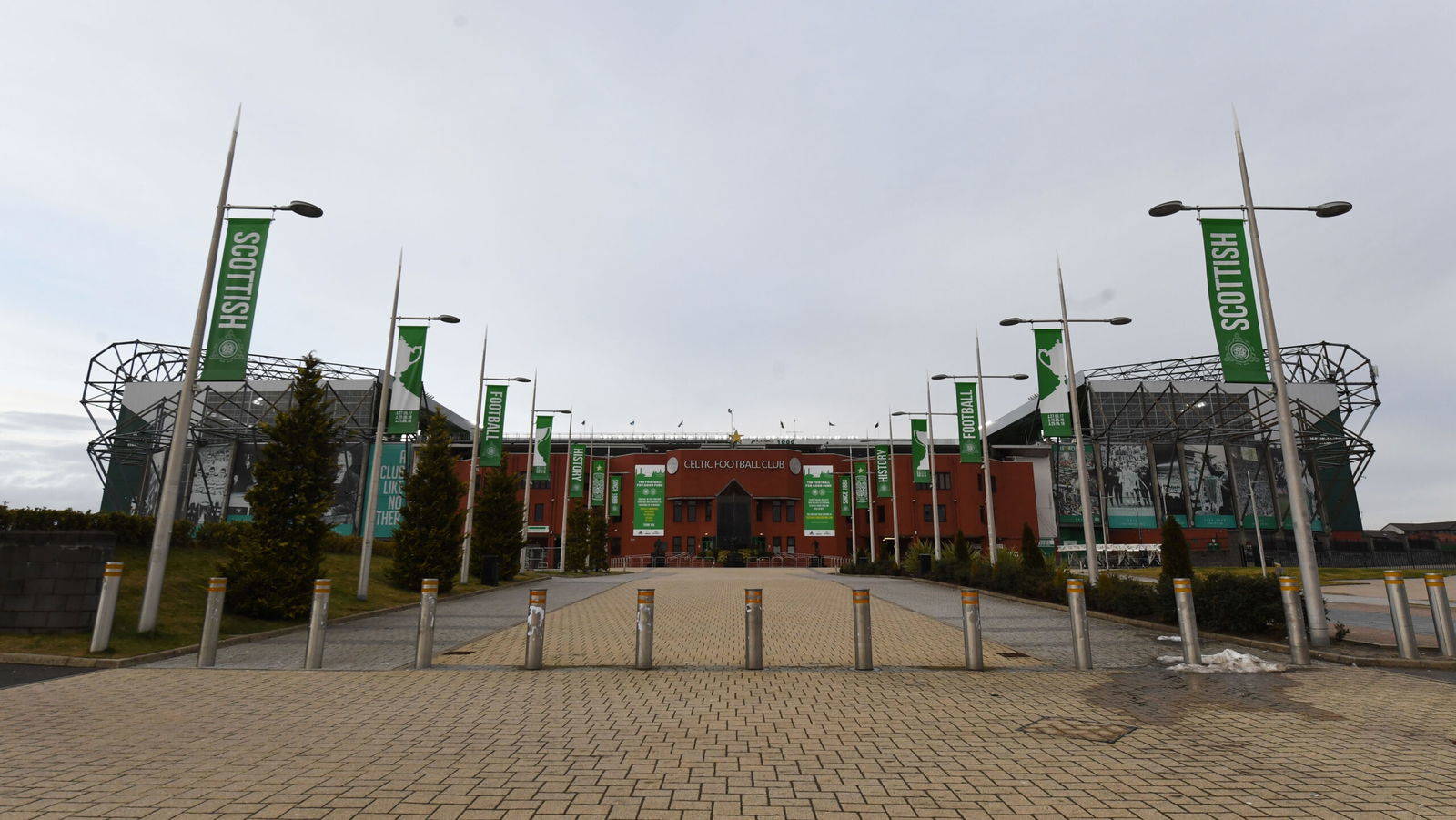 The Go Ahead Eagles chairman is not to blame for Celtic’s lamentable leadership.