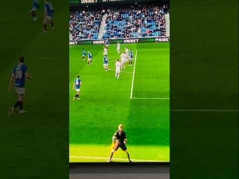 Cheating Linesman Tries To Help Rangers, Blatent Offside #rangersfc #scottishfootball #var #football