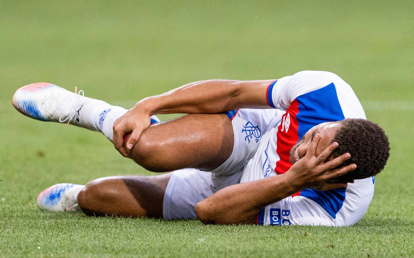 Looks a nasty one- injury blow for Dessers