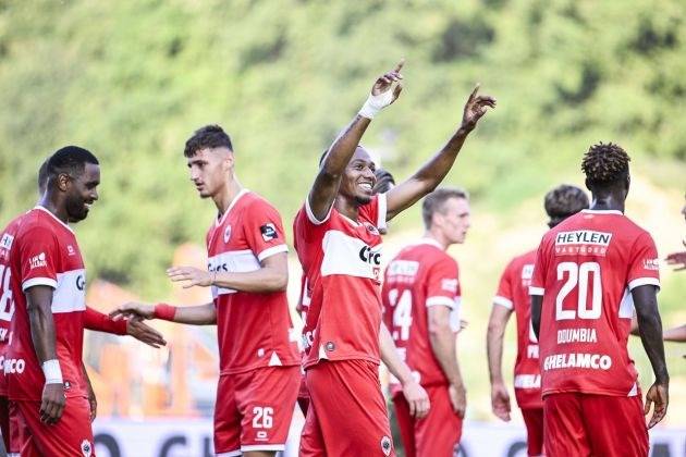 Celtic target Michel-Ange Balikwisha back scoring for Antwerp