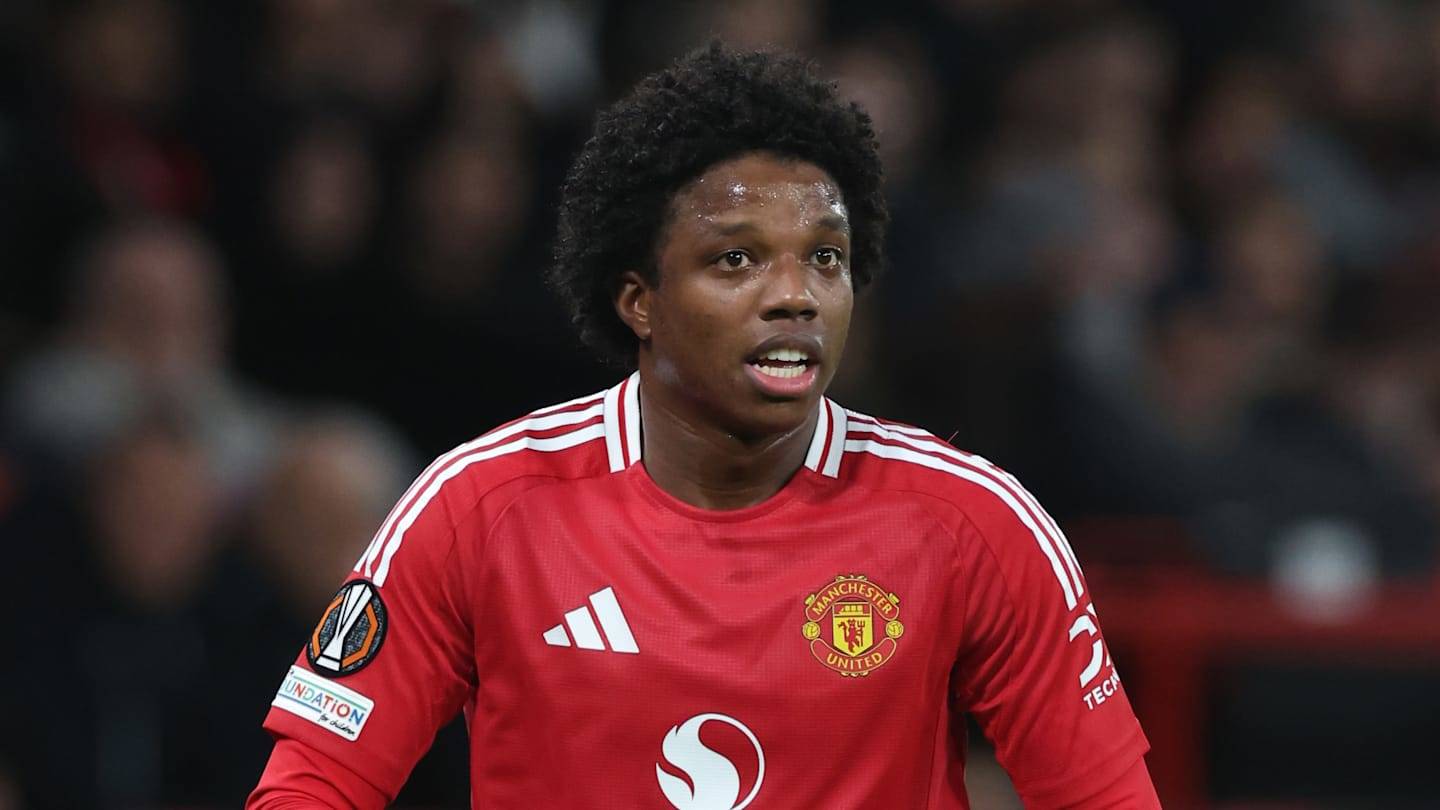 Sources drop Tyrell Malacia to Celtic transfer news