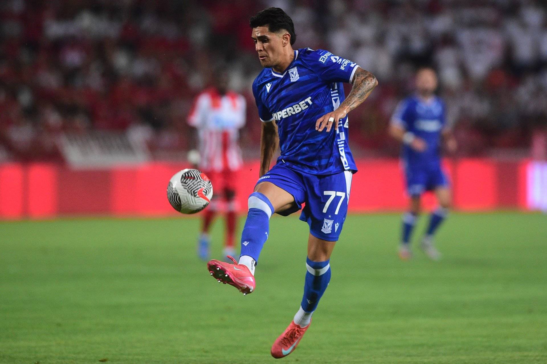 ‘Best footballer on the pitch’ &ndash; Lech Poznan fans love Luis Palma after Celtic loanee scores first goal