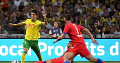 Celtic goalkeeper makes comment on future as he ditches ‘contract discussions’