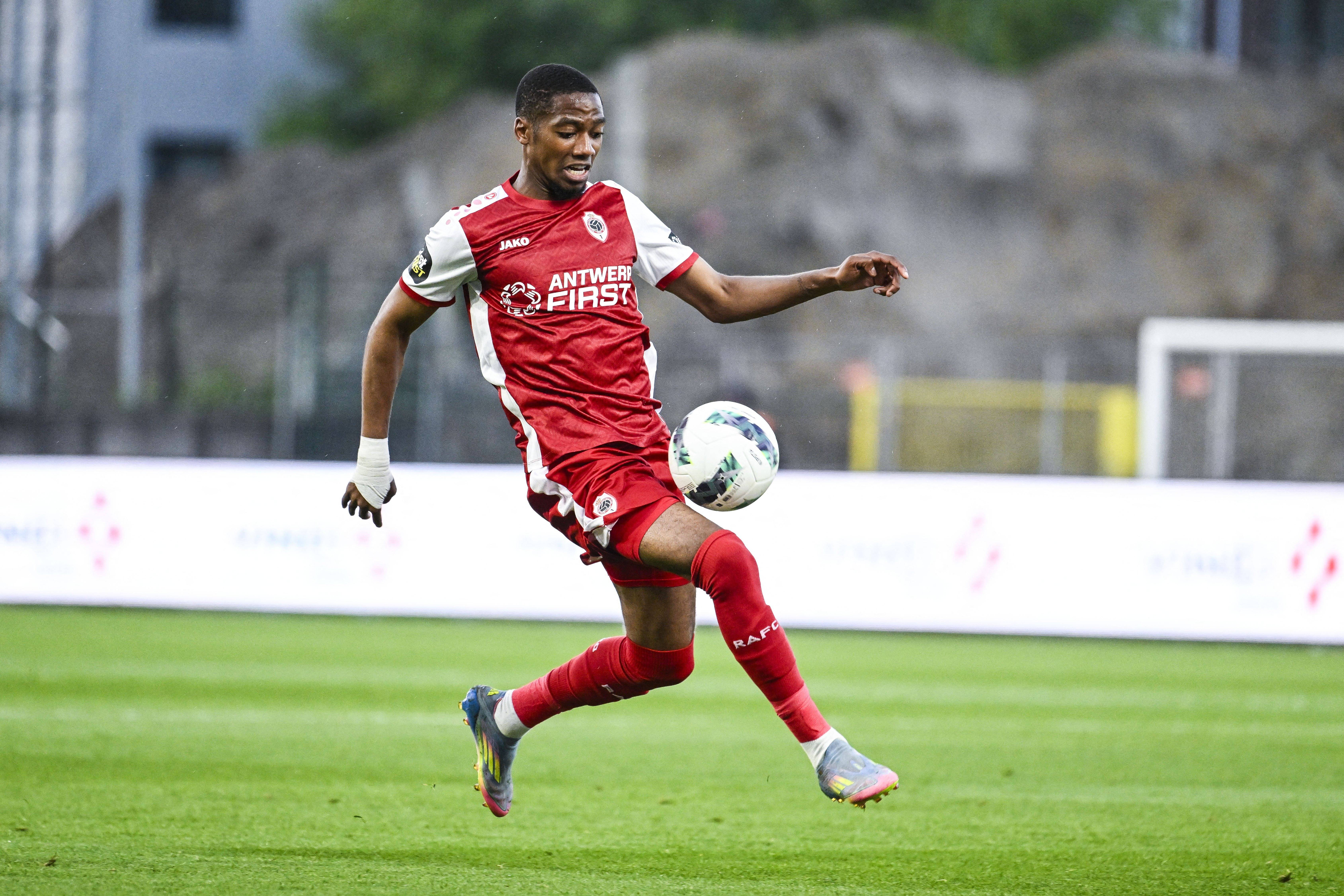 Celtic ‘agree deal’ for winger &ndash; but ‘internal issues’ preventing transfer from going through