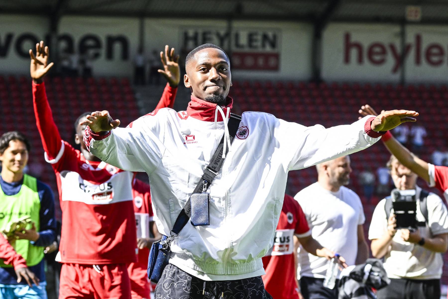 Michel-Ange Balikwisha closes in on Celtic move amid emotional farewell