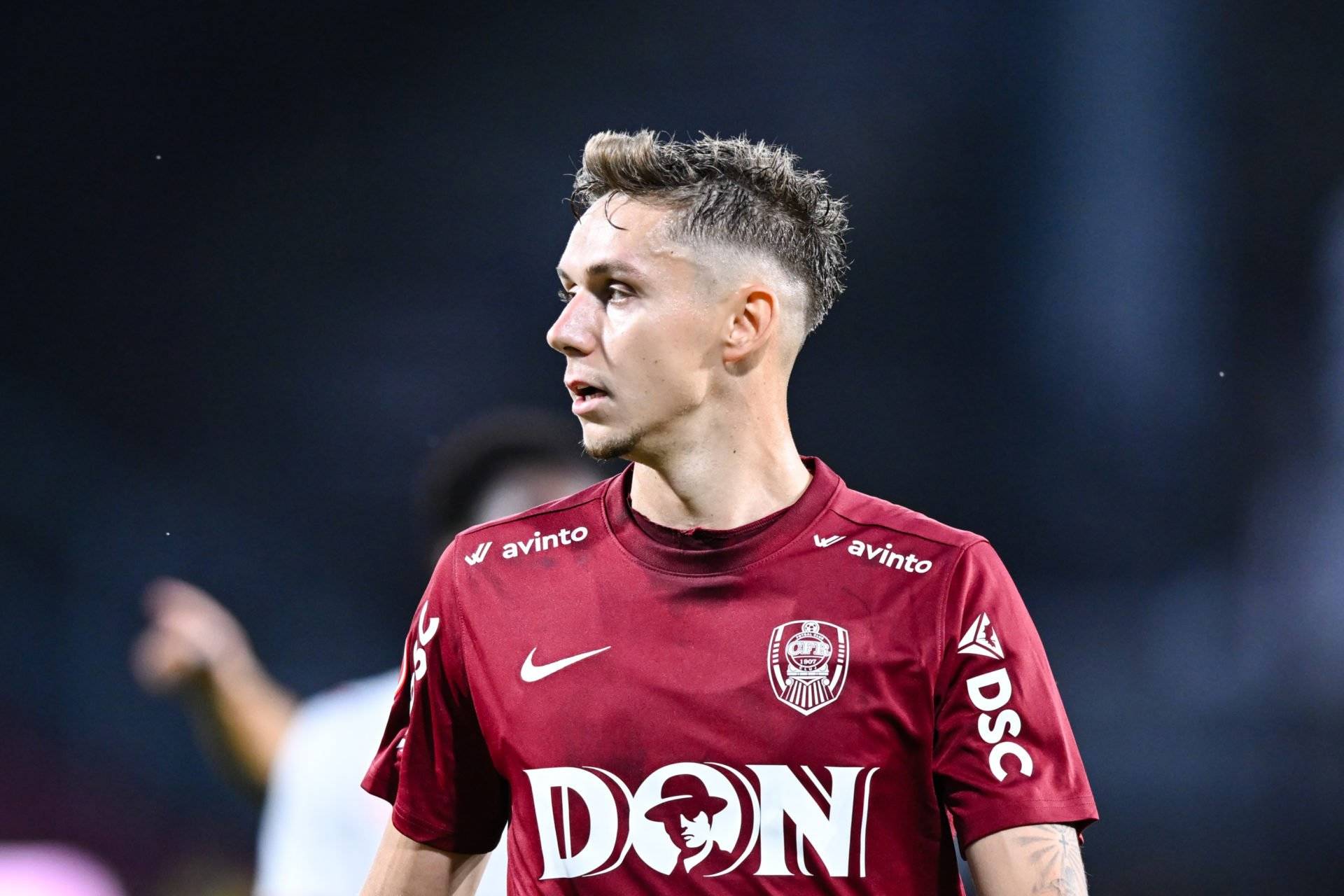 The punishment Celtic transfer target Louis Munteanu received for missing training