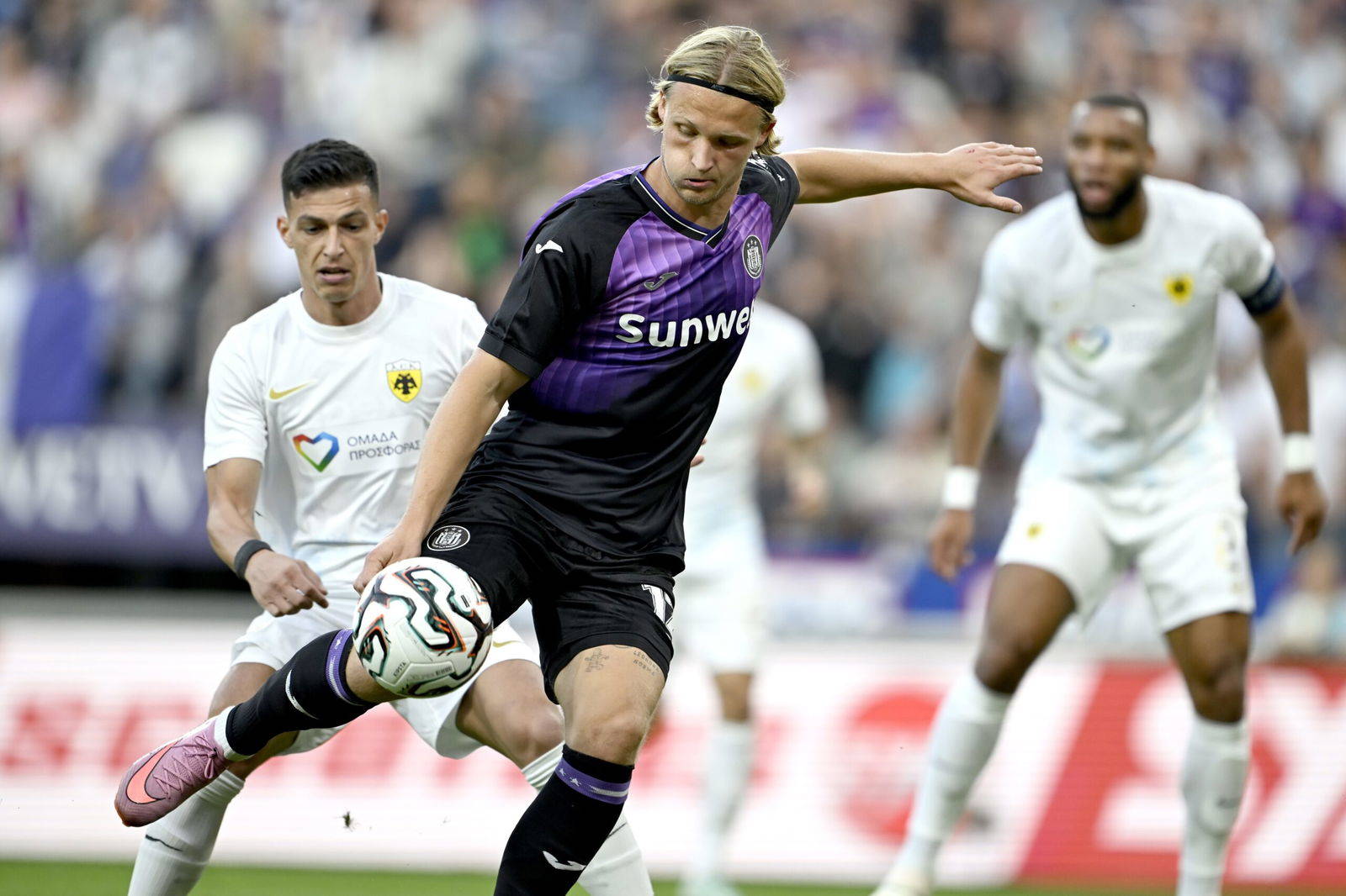 In The Know source links Celtic to Kasper Dolberg