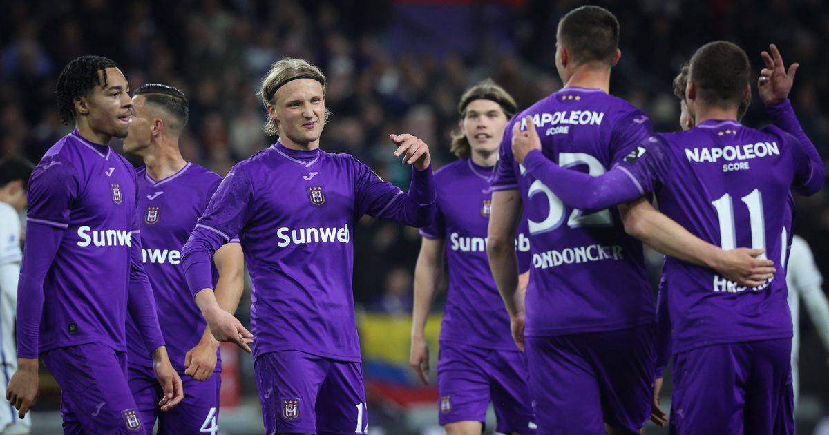 Kasper Dolberg to Celtic accelerates as key phone call sparks unmissable transfer truth about £8m striker