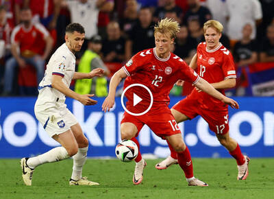 Video: Kasper Dolberg’s Low-Key First Taste of Celtic
