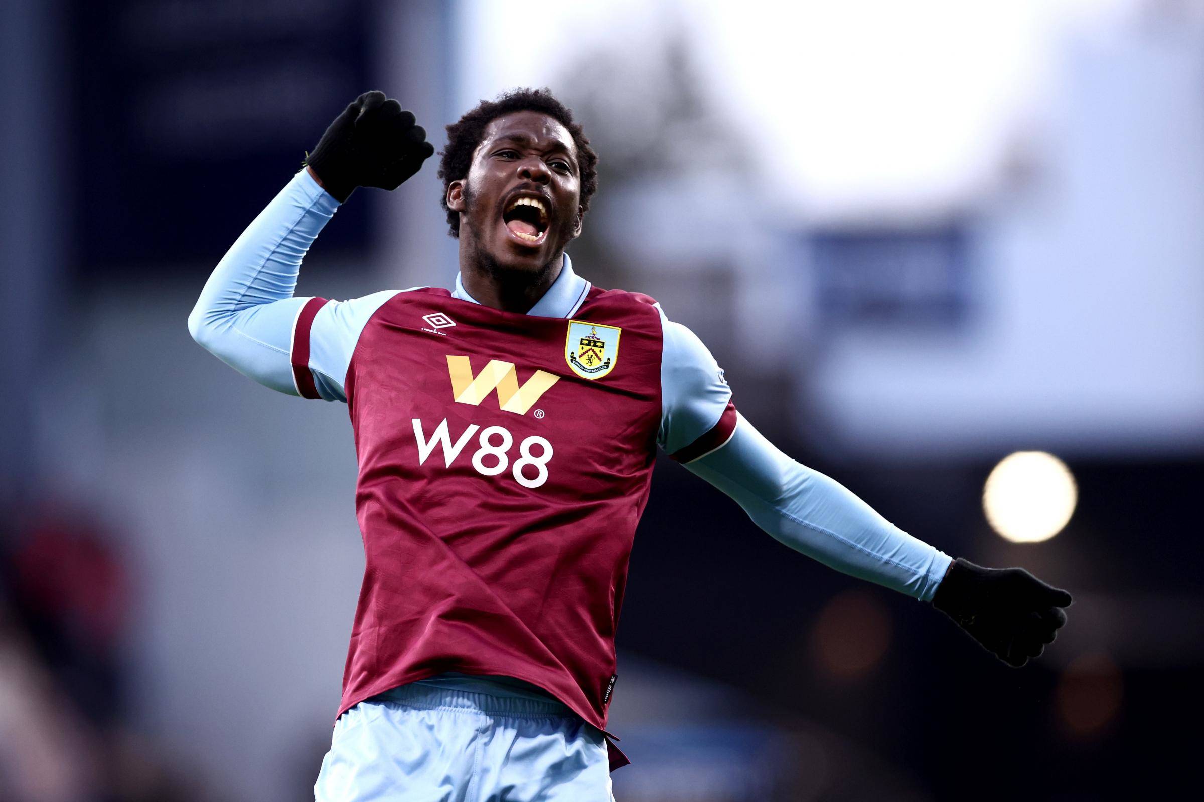 Striker’s EFL move ‘collapses’ after he rejected Celtic on transfer deadline day