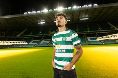 Celtic have signed a ‘showman’ as new arrival handed Ronaldinho comparison and rapid rise explained