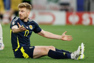 Stuart Armstrong makes Scottish Football claim after Celtic hero completes SPFL return