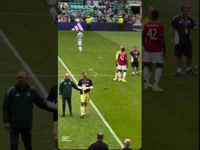 Artur Boruc Wears FC Palestina Top At Celtic & Man Utd Legends Game #celticfc #Palestine #celticpark