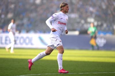 Celtic had ‘private jet’ waiting for striker this week as deal collapses and club descend into ‘absurd circus’