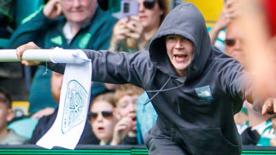 Man Utd legends clash against Celtic interrupted as pitch invader steals corner flag and runs down tunnel