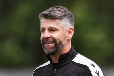 St Mirren “lump it” and horrible to watch? Chris Sutton’s not paying enough attention