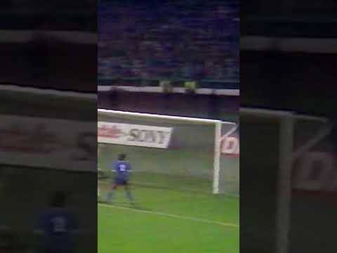 ⚽?? #OnThisDay Murdo MacLeod stuns Juventus!