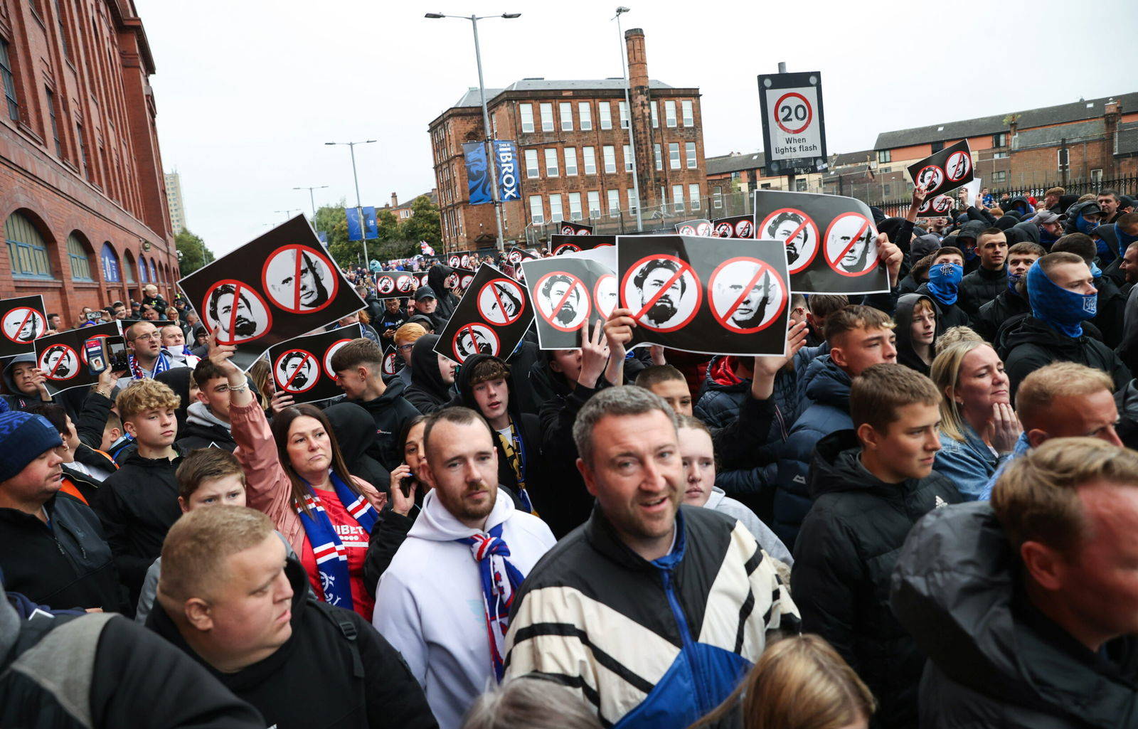 Watch as angry bears scream for Russell Martin to be sacked