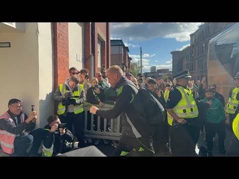 Celtic Tean Bus Arriving Befote the Partick Thistle V Celtic Game!!