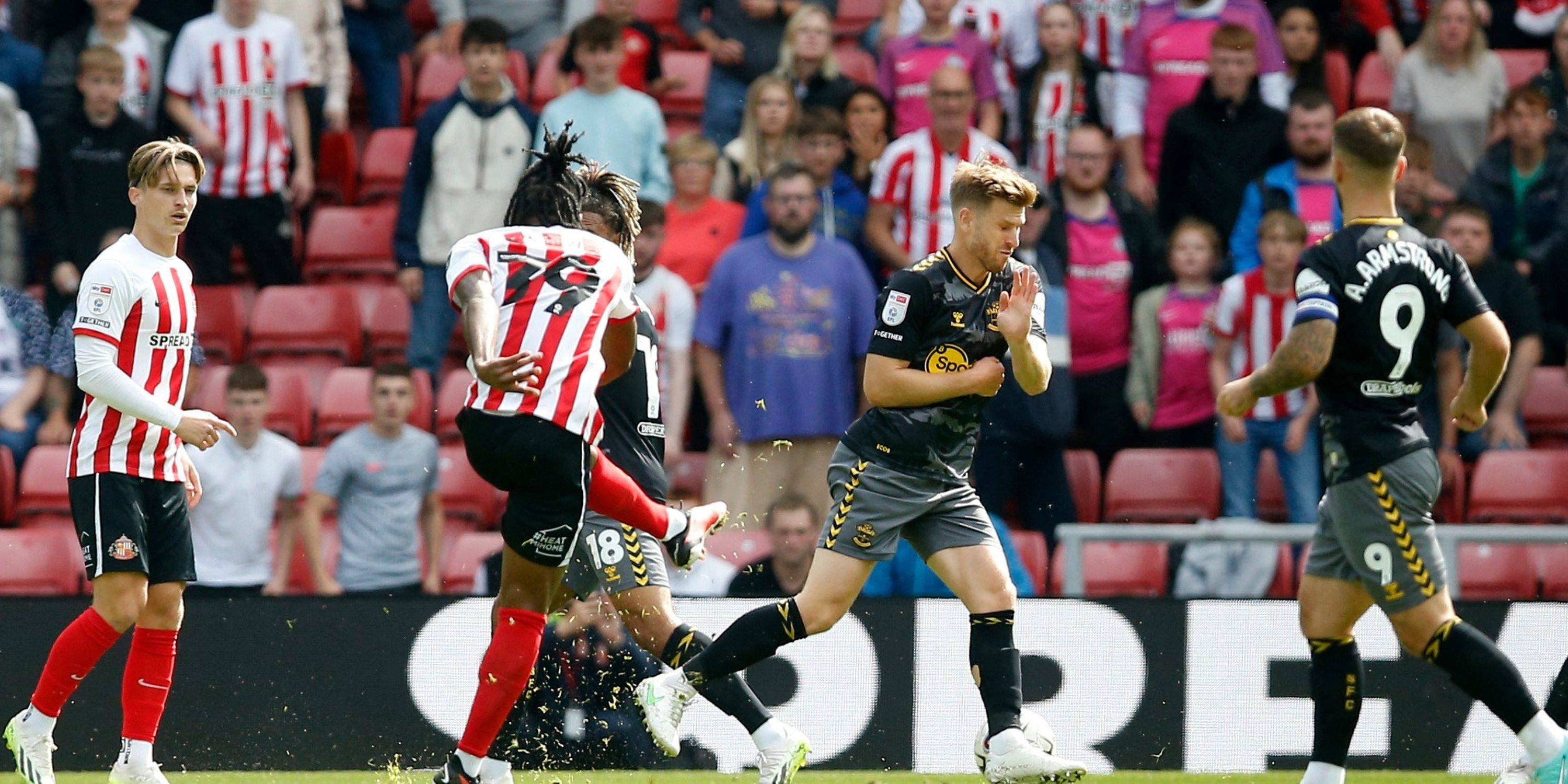 Star midfielder causes huge stir as his agents hold talks to join Celtic in free transfer