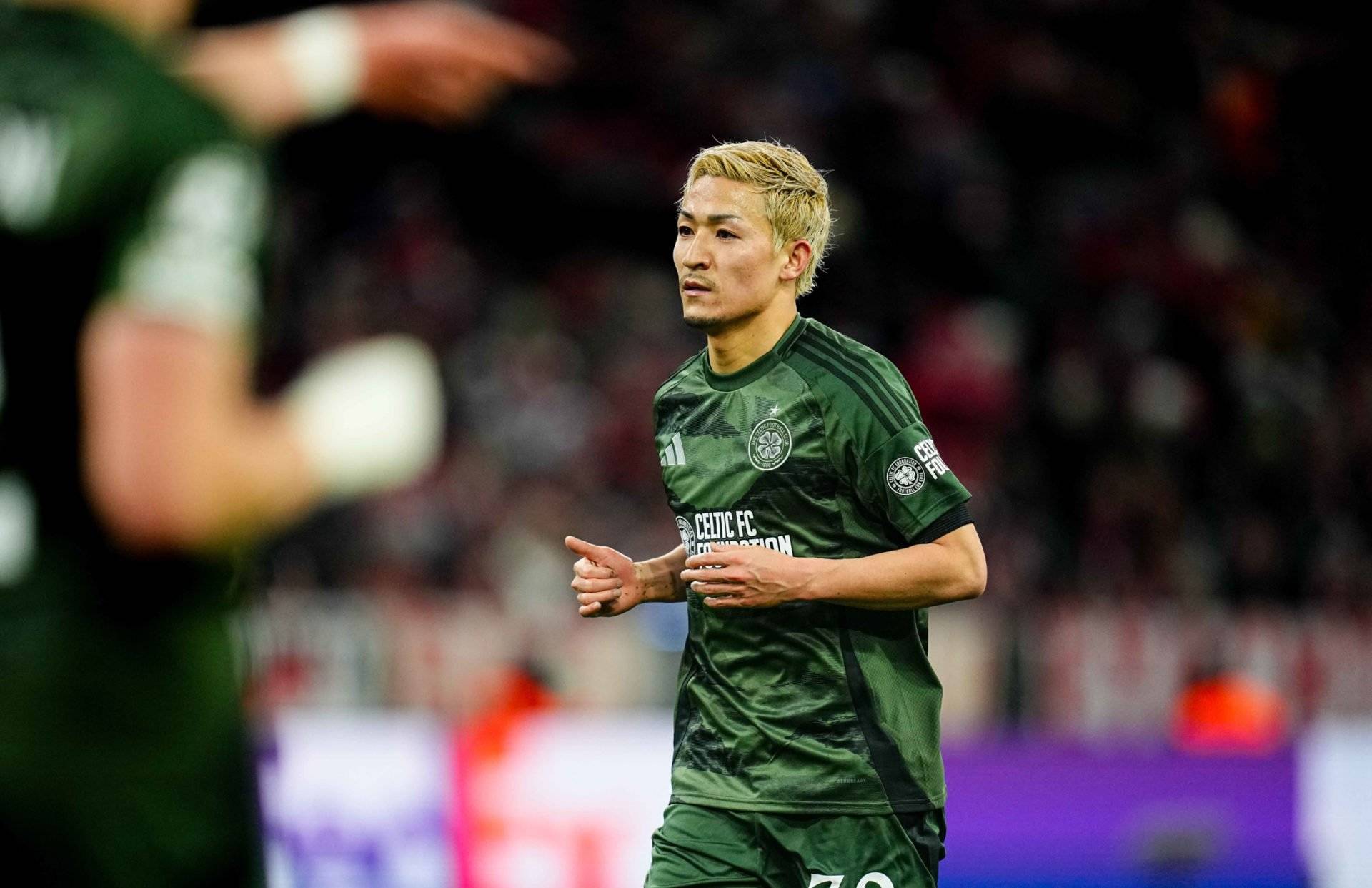 Celtic fans make their feelings clear on Daizen Maeda after he nets a late winner vs Motherwell