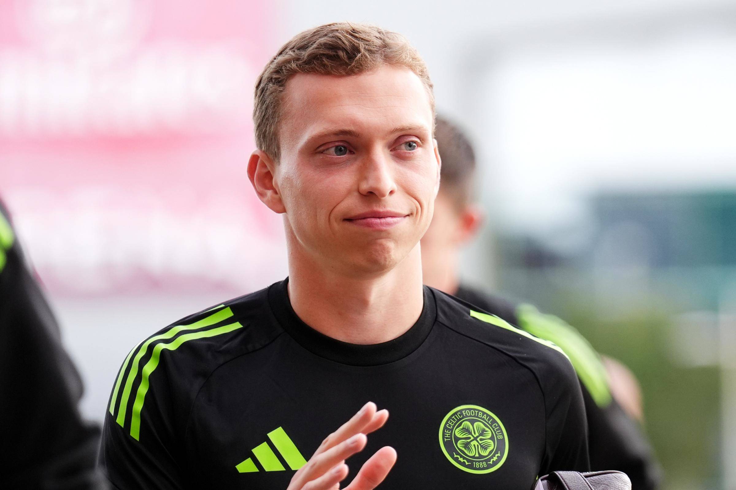 Alistair Johnston details how close he is to Celtic return, heaps praise on defender
