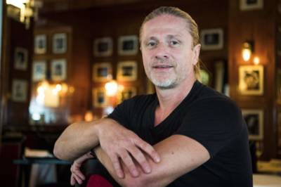 Emmanuel Petit shares what his former teammates say about Celtic and Rangers rivalry