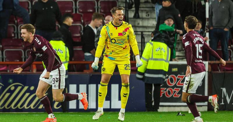 Alexander Schwolow leaks Hearts gameplan for Celtic early as ‘great streak’ unlocks title tussle
