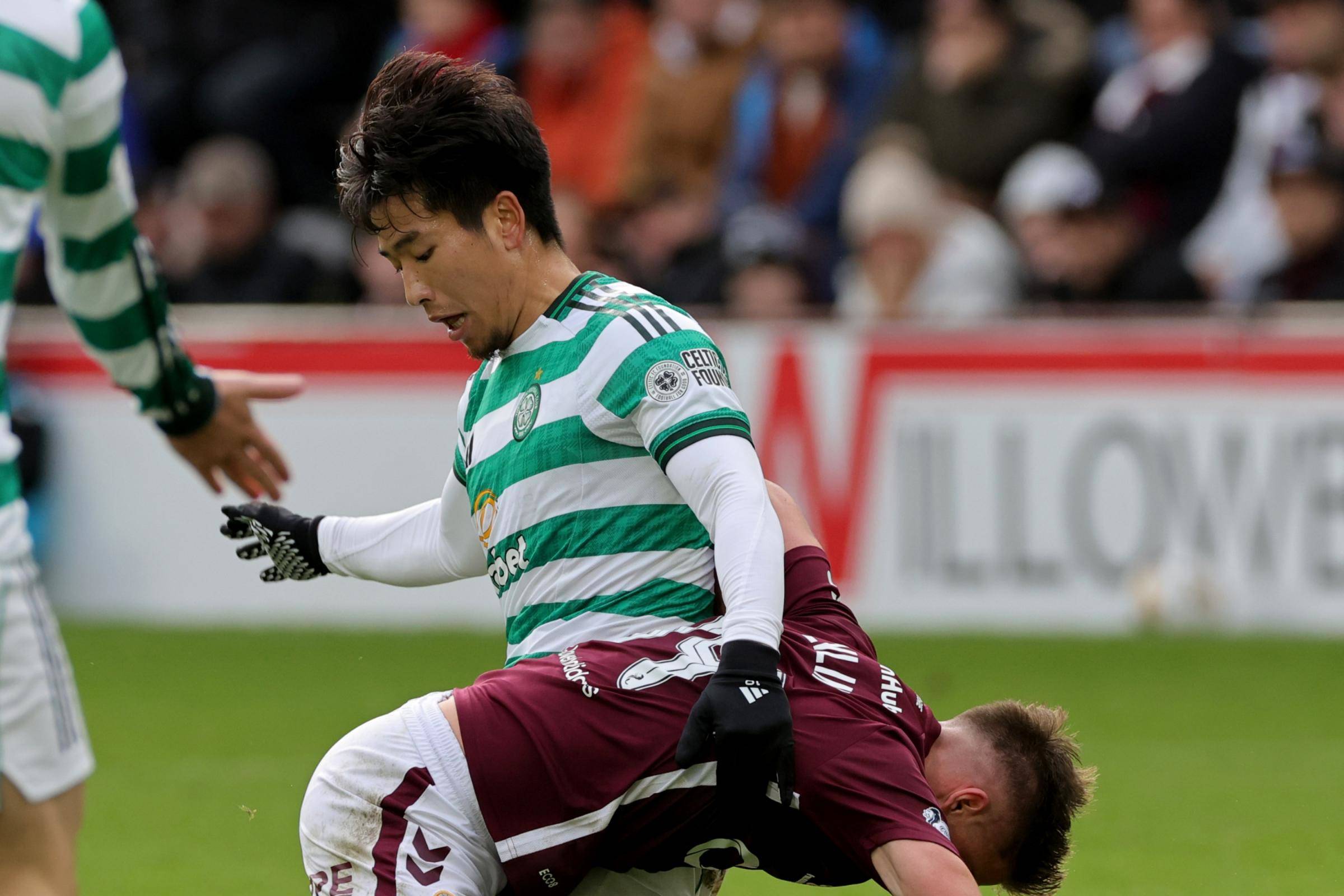 Celtic capitulate in Tynecastle title showdown against determined Hearts side