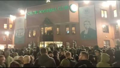 Watch as Celtic supporters flock outside Parkhead in protest against board Watch as Celtic supporters flock outside Parkhead in protest against board
