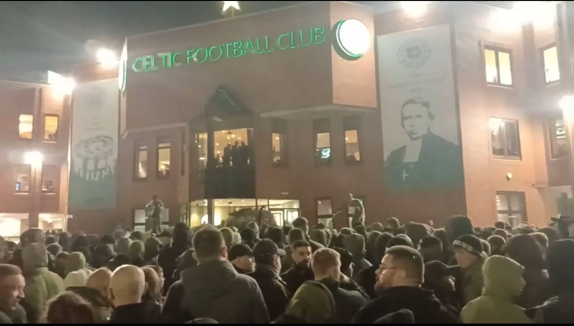 Watch as Celtic supporters flock outside Parkhead in protest against board