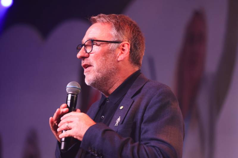 Paul Merson slams Celtic ‘disrespect’ and states only one man can now replace Brendan Rodgers Paul Merson slams Celtic ‘disrespect’ and states only one man can now replace Brendan Rodgers