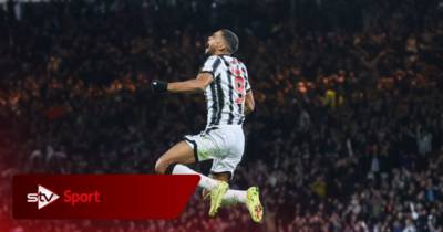 St Mirren reach League Cup final with 4-1 victory over Motherwell at Hampden